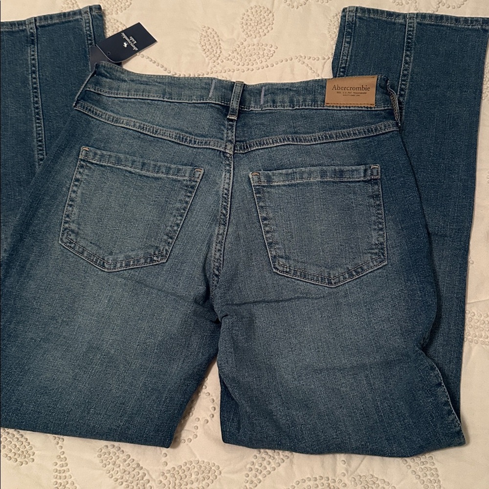 Abercrombie Kids Light Blue Denim Jeans - Picture 7 of 8